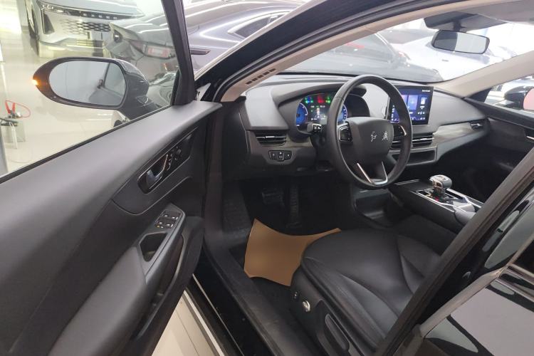 Used Hongqi E-QM5 2023 Revised Version Basic Travel Edition
