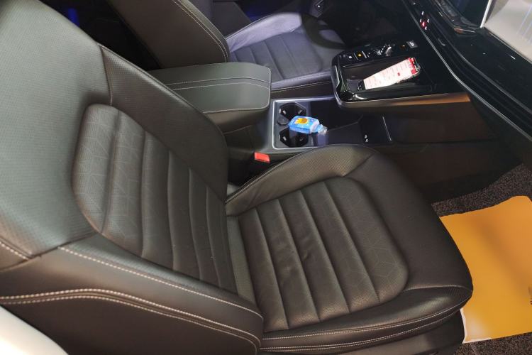 Used Volkswagen Talagon 2022 380TSI Four-Wheel Drive Luxury "Jiajing" Edition Pro 6 Seats Right Front Seat