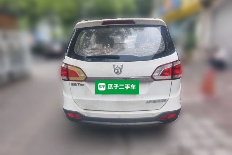 Used Baojun 730 2014 1.5L manual Comfort version 7 seats