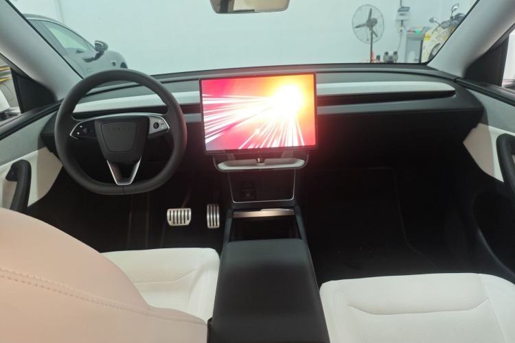 Used Tesla Model Y 2025 Rear-Wheel Drive First Edition