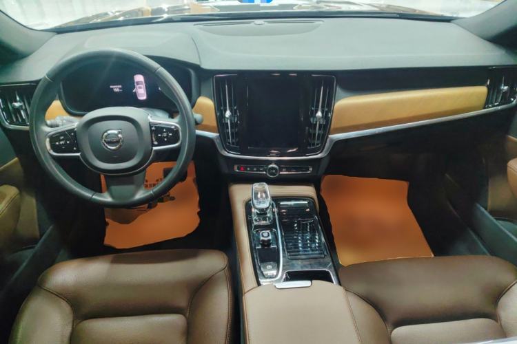 Used Volvo S90 New Energy 2022 T8 eDrive Hybrid Luxury Edition