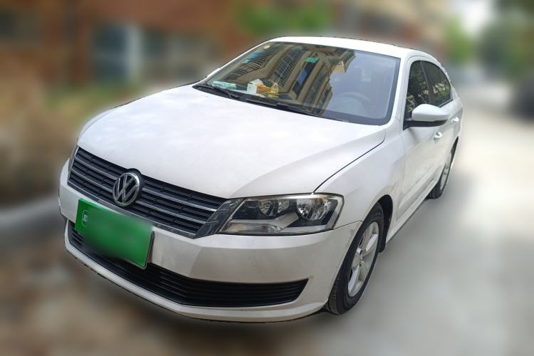 Used Volkswagen Lavida 2015 1.6L Automatic Fashion Edition