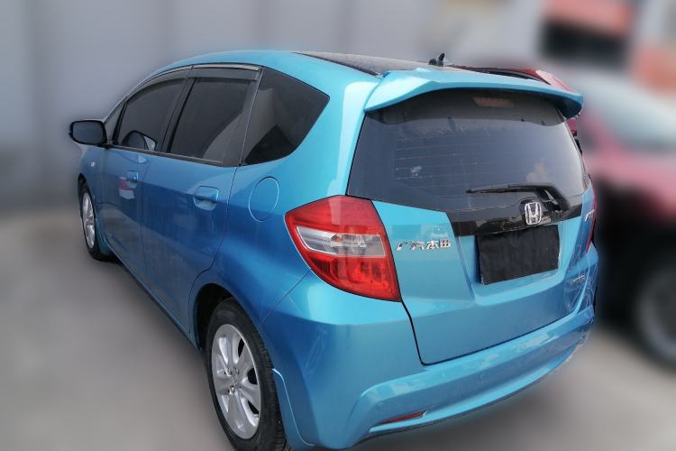 Used Honda Fit 2011 1.3L manual Comfort version
