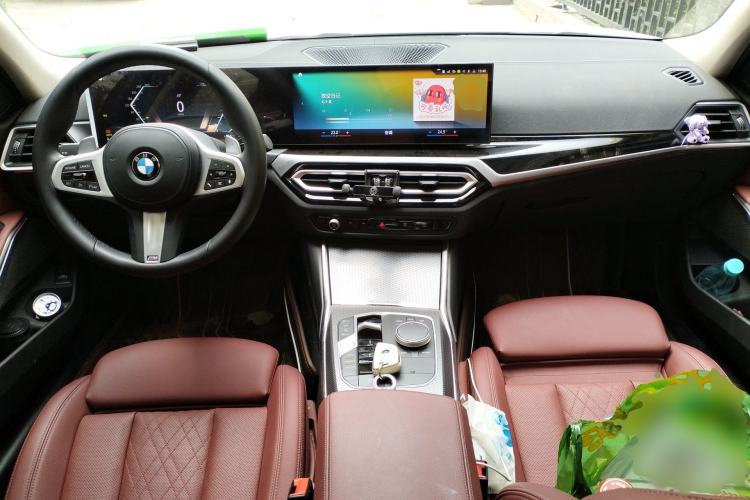 Used BMW 3 Series 2023 325Li M Sport Night Edition Package Center Console