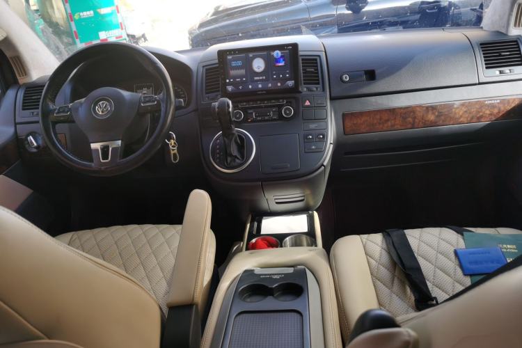 Used Volkswagen Multivan 2012 2.0 TSI Four-Wheel Drive Deluxe Edition Center Console