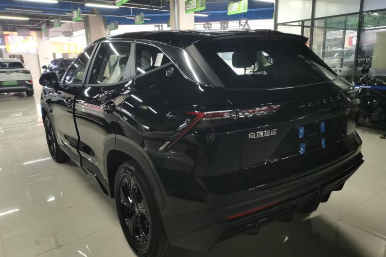 Used JETOUR Dashing 2026 Model—Youth Edition, 1.5T 6DCT Luxury Edition
