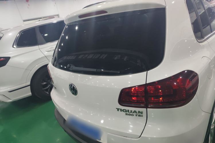 Used Volkswagen Tiguan L 2016 280TSI Automatic Two-Wheel-Drive Silk Road Style Edition
