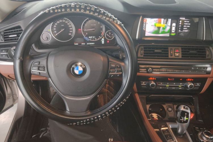 Used BMW 5 Series 2017 520Li Elegant Edition Steering Wheel