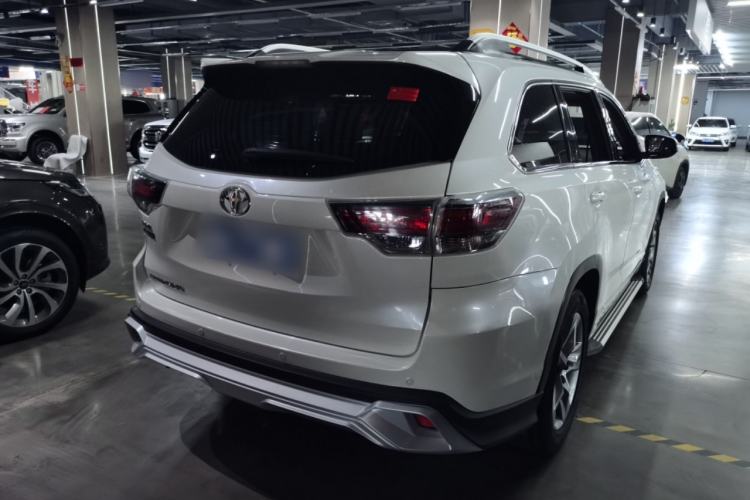 Used Toyota Highlander 2017 2.0T Four-Wheel Drive Luxury Edition 7 Seats Rear Right 45 Deg