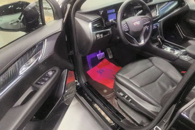 Used Cadillac XT6 2022 2.0T Six-Seater Four-Wheel Drive Luxury Version
