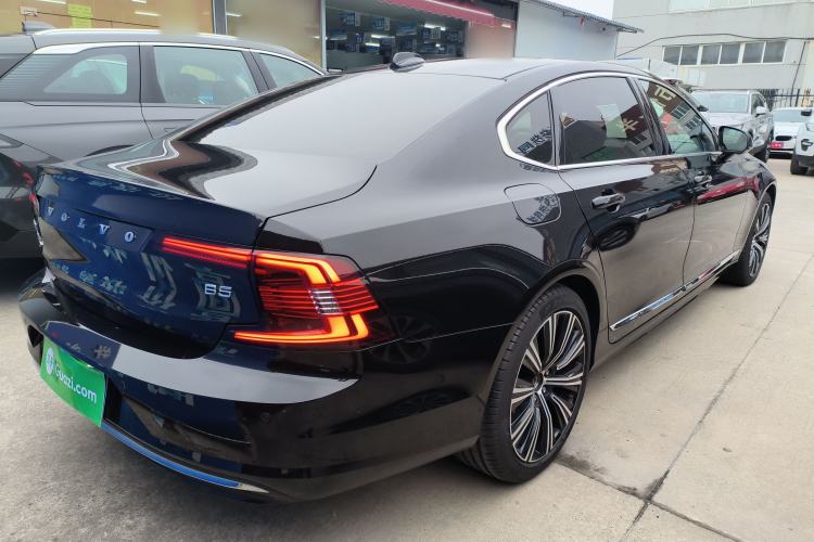 Used Volvo S90 2025 B5 Zhiya Luxury Edition