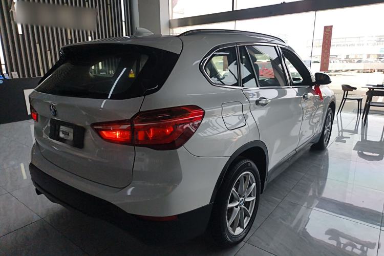 Used BMW X1 2016 sDrive18Li Fashion Model Rear Right 45 Deg