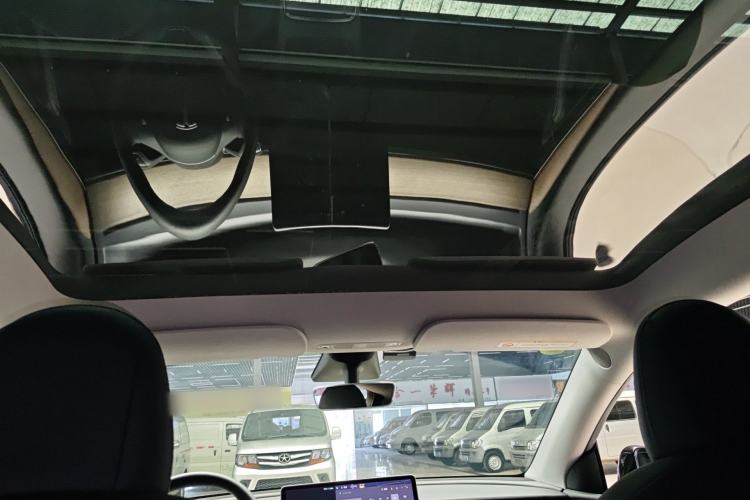 Used Tesla Model Y 2021 Long-Range All-Wheel-Drive Version