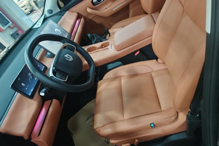 Used Leapmotor C16 2024 Pure Electric 520 Deluxe Edition Left Front Seat