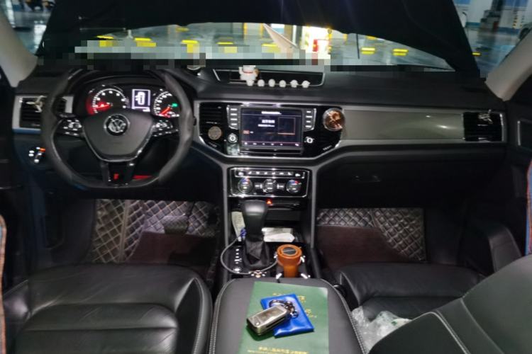 Used Volkswagen Teramont 2017 380TSI Four-Wheel Drive Luxury Edition Center Console