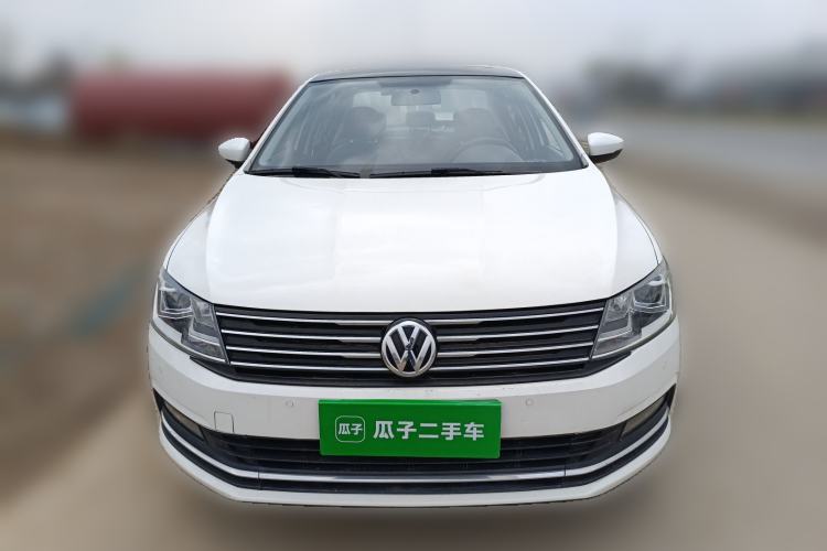 Used Volkswagen Lavida 2017 1.6L Automatic Comfort Edition
