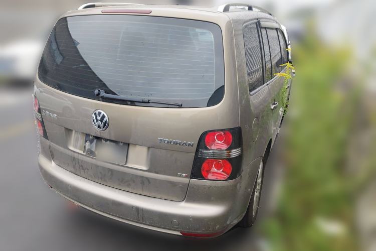 Used Volkswagen Touran 2015 1.4T Manual Comfort Edition 5-Seater
