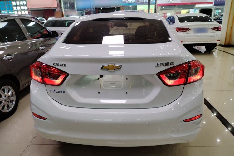 Used Chevrolet Cruze 2017 1.5L Automatic Pioneer Sunroof Edition
