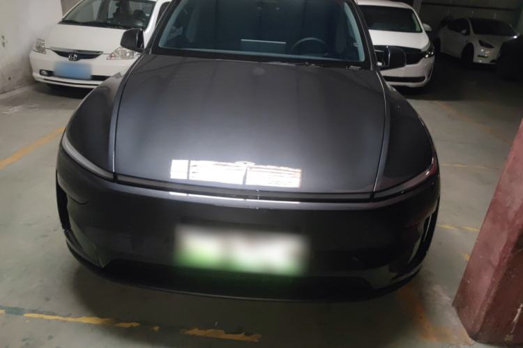 Used Tesla Model Y 2025 Rear-Wheel-Drive Version