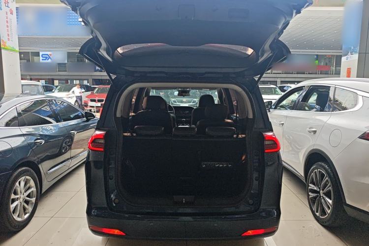 Used GAC Trumpchi M6 2021 270T DCT Prestige Edition (6-seater)
