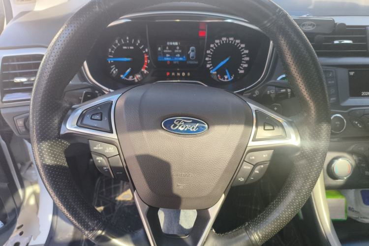 Used Ford Mondeo 2013 2.0L GTDi 200 Fashion Edition
