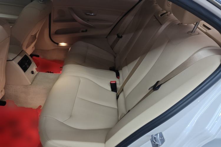 Used BMW 3 Series 2014 320Li Fashion Model Left Rear Seat