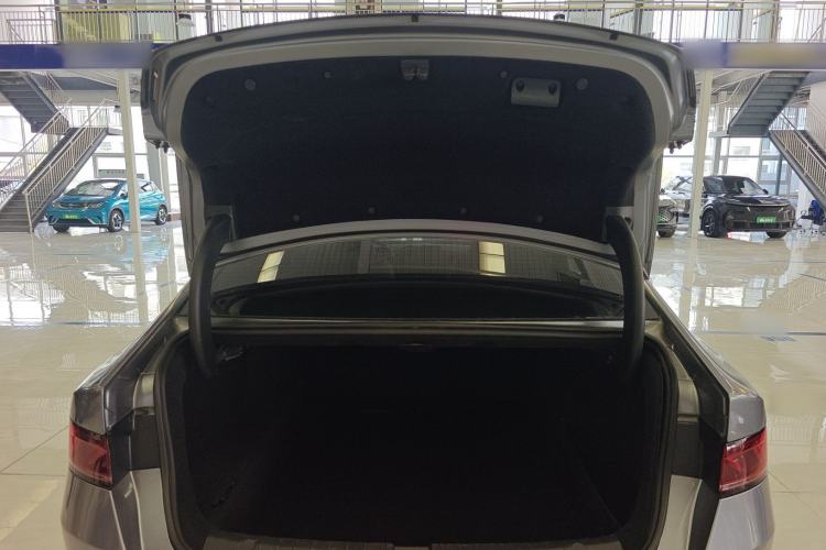 Used BYD Qin PLUS 2024 HONOR Edition DM-i 55KM Leading Model Trunk