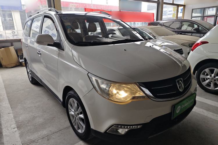 Used Baojun 730 2015 1.8L Manual Luxury Navigation ESP Version 7-seater