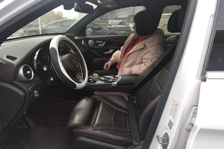 Used Mercedes-Benz GLC 2019 GLC 260 L 4MATIC Dynamic Model
