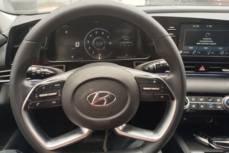 Used Hyundai Elantra 2021 1.5L CVT GLX Elite Edition Steering Wheel