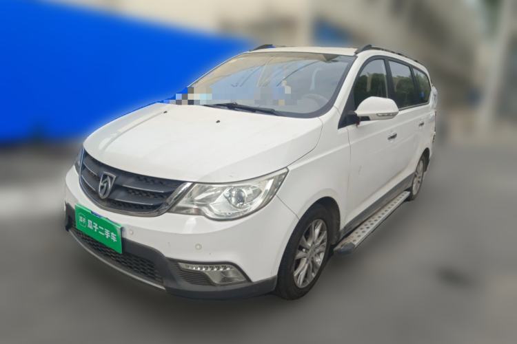 Used Baojun 730 2014 1.5L manual Comfort version 7 seats