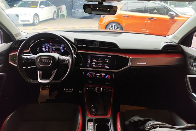 Used Audi Q3 2021 40 TFSI Fashion Dynamic Model
