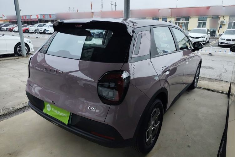 Used AION UT 2025 330 Starlight Edition Rear Right 45 Deg