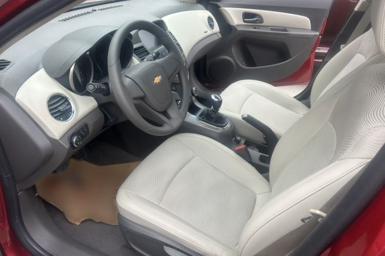 Used Chevrolet Cruze 2015 1.5L Classic SE MT