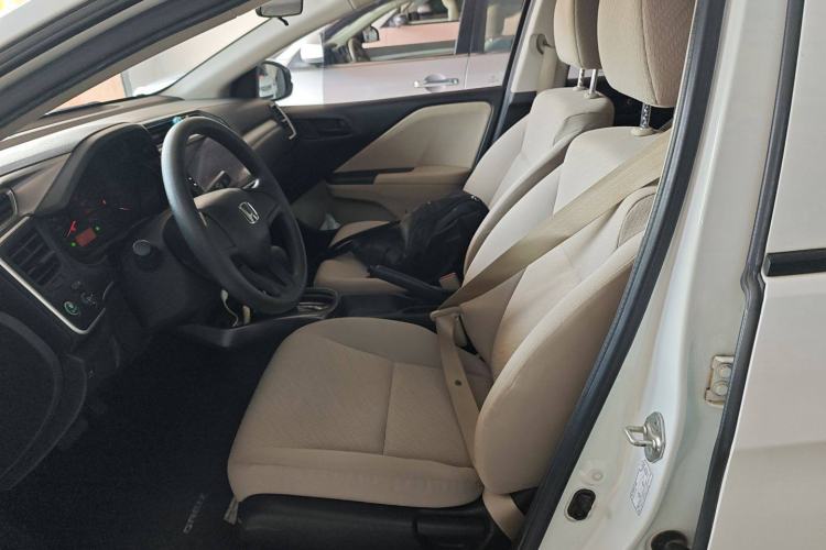 Used Honda Greiz 2016 1.5L CVT Classic Edition
