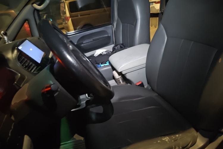 Used FORTHING Lingzhi 2017 M3L 1.6L 7-Seater Standard Model Left Front Seat