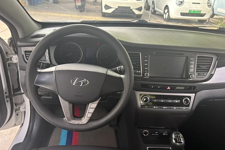 Used Hyundai Mistra 2014 1.8L Manual Comfort GL Model
