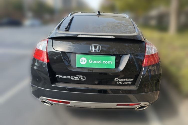 Used Honda Crosstour 2014 3.0L AWD Prestige Navigation Edition Rear