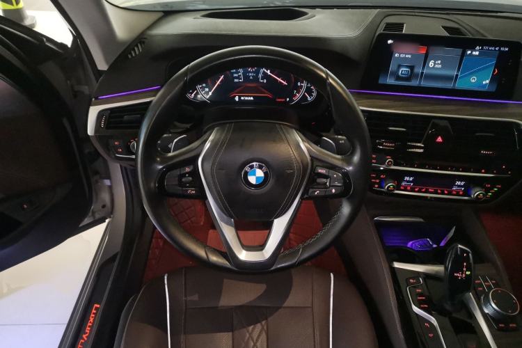 Used BMW 5 Series 2018 530Li Luxury Edition Premium Package Steering Wheel