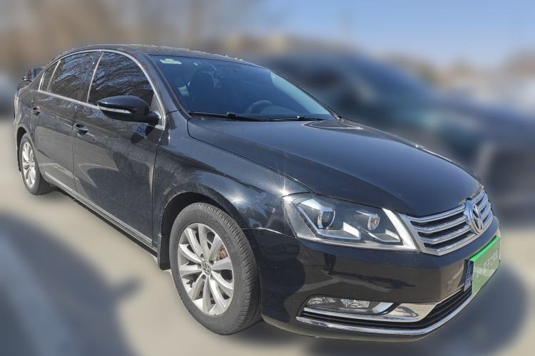 Used Volkswagen Magotan 2016 1.8TSI Smart Comfort Model Front Right 45 Deg