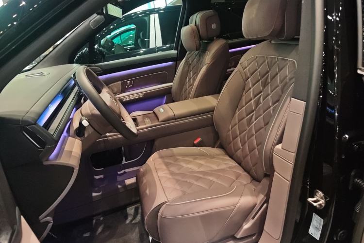 Used Nio ES8 2026 Model 6-seat Executive Luxury Edition Left Front Seat