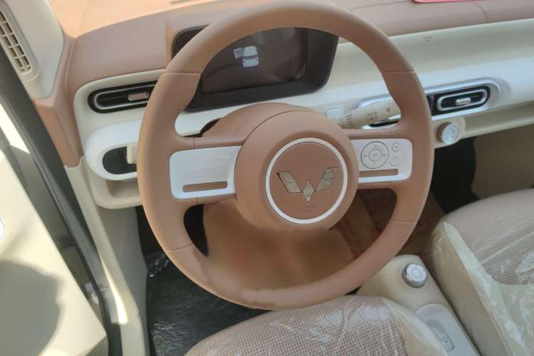 Used Wuling Hongguang MINIEV 2024 3rd Generation 215km Youth Edition