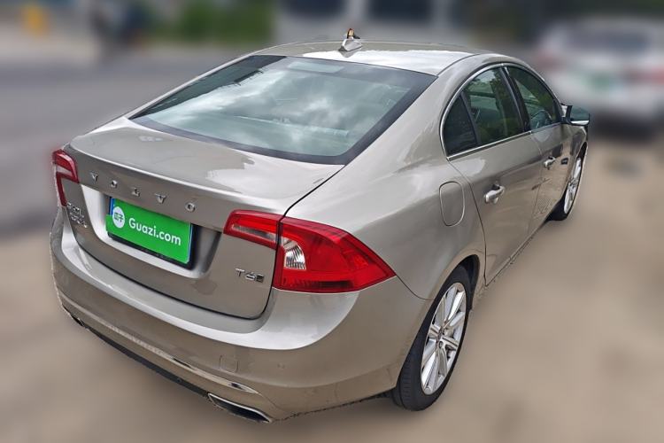 Used Volvo S60 New Energy 2015 S60L E-Drive Hybrid T6 Smart Drive Edition
