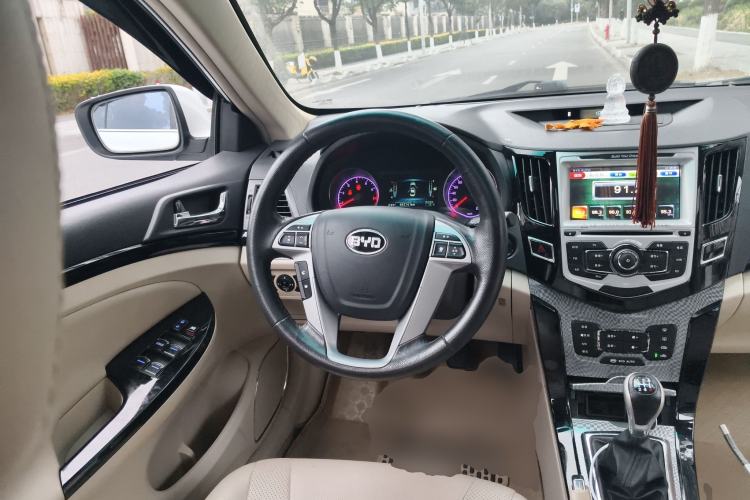 Used BYD Surui 2012 1.5L Manual Luxury Version
