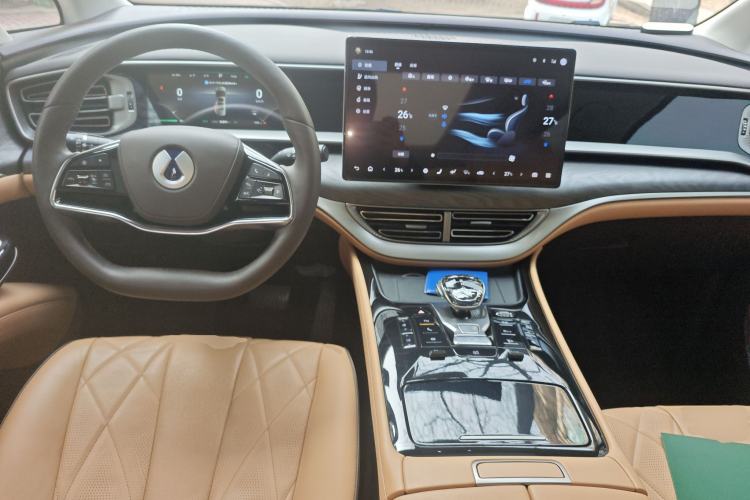 Used Denza D9 2024 DM-i 1050 Luxury Model