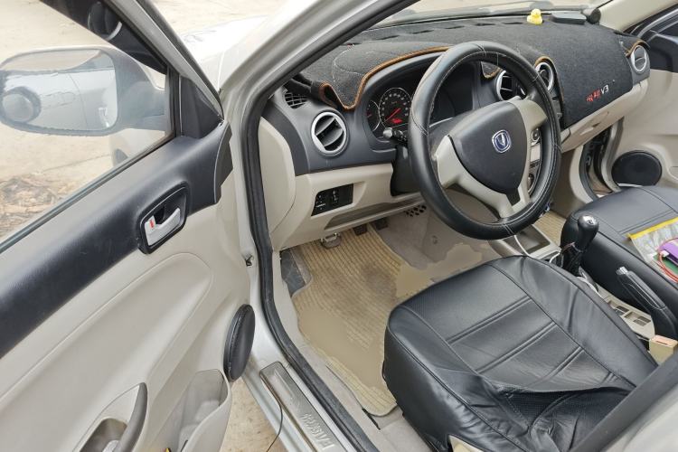 Used CHANGAN Alsvin V3 2012 1.3L Manual Comfort Version China IV Standard
