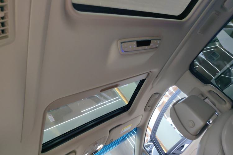 Used Buick GL8 2021 ES Landtrek 653T Luxury Model