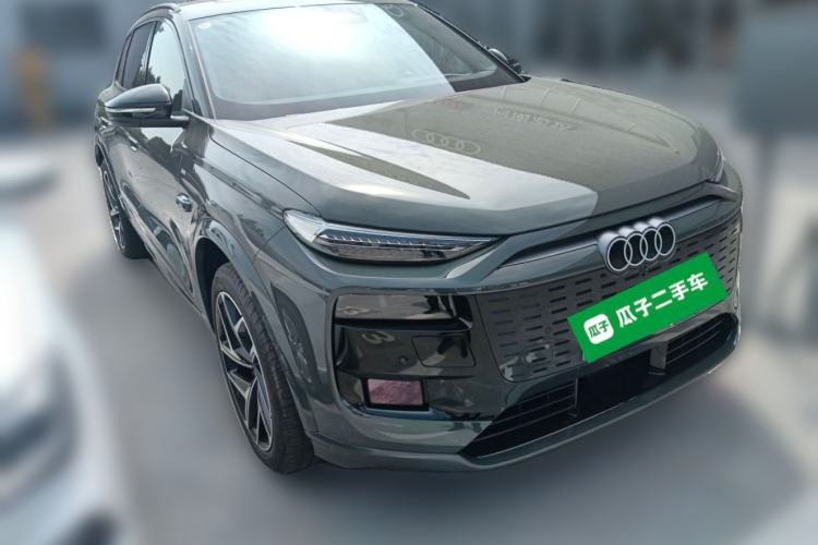 Used Audi Q6L e-tron 2026 First Launch Navigation Edition Front Right 45 Deg