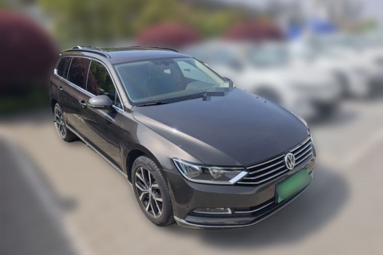 Used Volkswagen Variant 2017 380TSI Two-Wheel Drive Comfort Edition