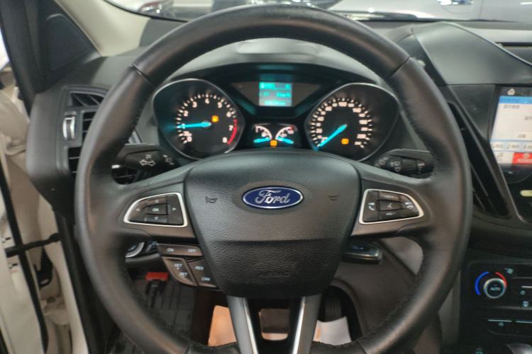 Used Ford Kuga 2018 EcoBoost 180 Two-Wheel-Drive Platinum Edition
